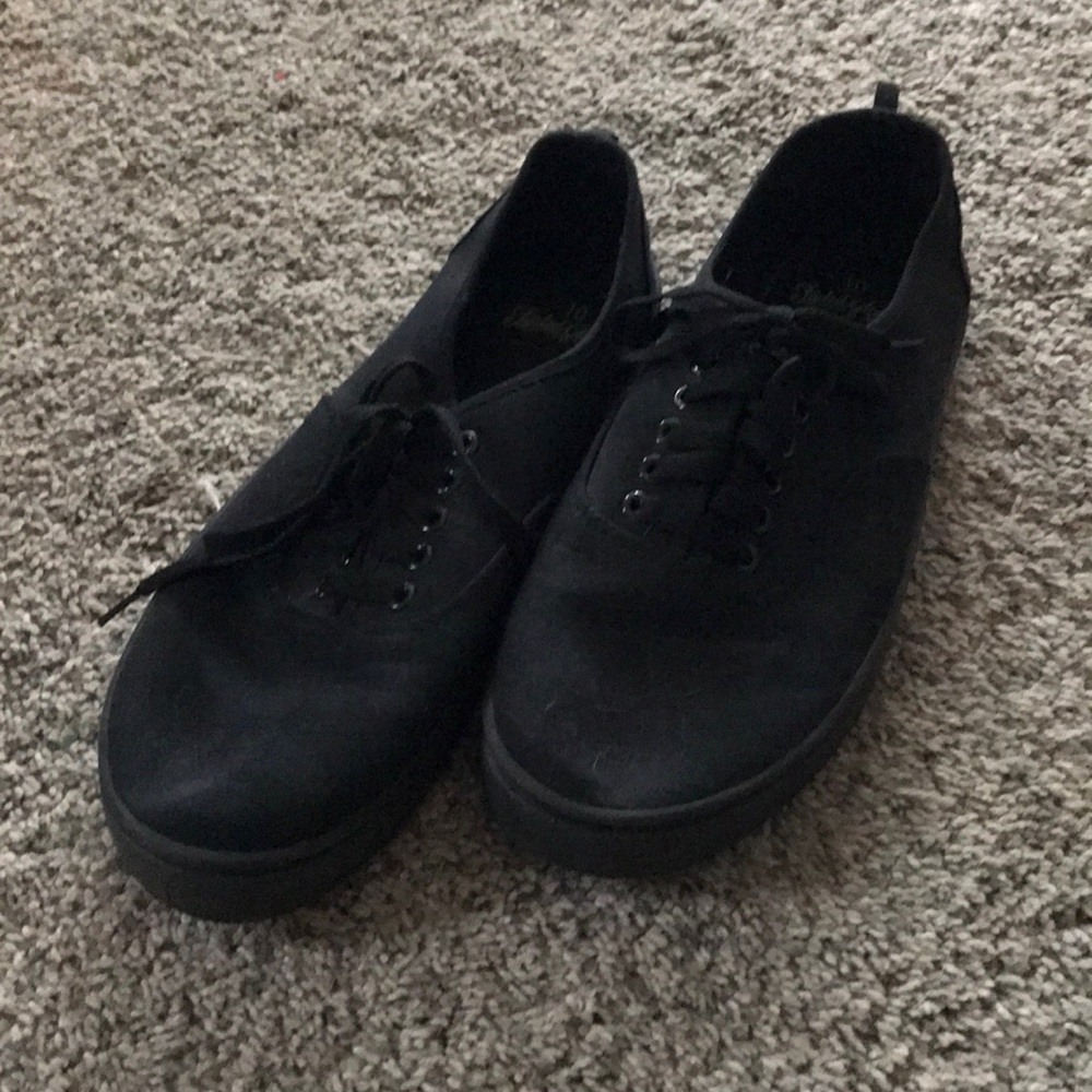 Men’s Black Canvas Sneakers